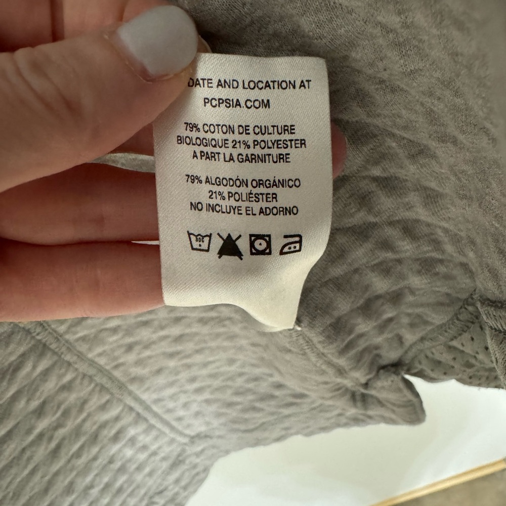 Patagonia Quilted Zip Hoodie in Light Gray - Picture 12 of 12
